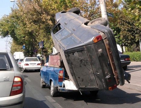 Eközben Romániában . . .