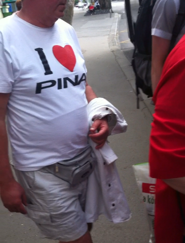 Eközben Budapesten . . . 