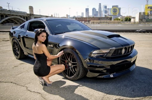 Melyiket vinnéd egy körre ?