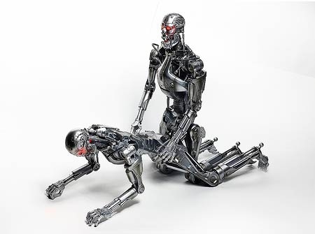 Így csinálták a cyborgokat . . .