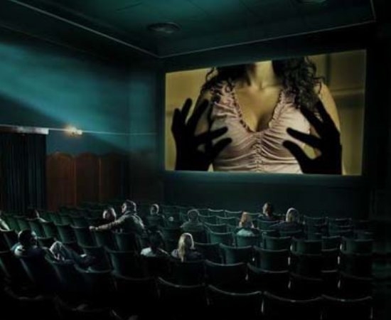 Szórakozott mozigépész