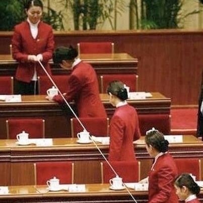 Eközben a kínai parlamentben