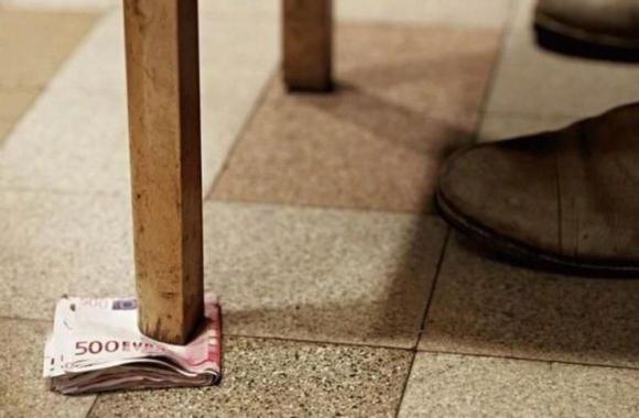 Na anyjuk, hozhatod a levest, emmá nem billeg többet...