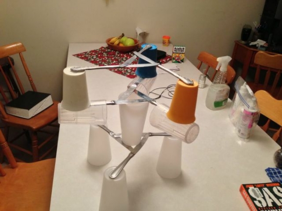 Vasárnap esti unaloműző