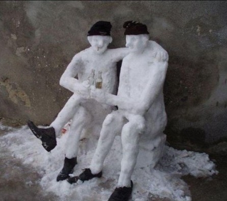 Hóbarátok iszogatnak