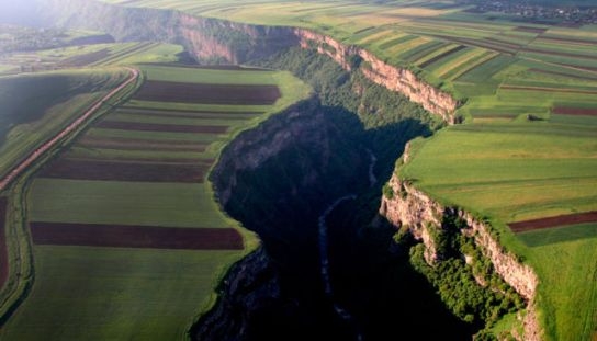 Chuck Norris bringázott