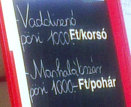 Egy korsó pörköltet kérnék