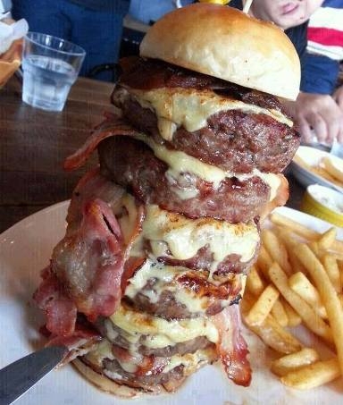 Ebédidő. Jó étvágyat !