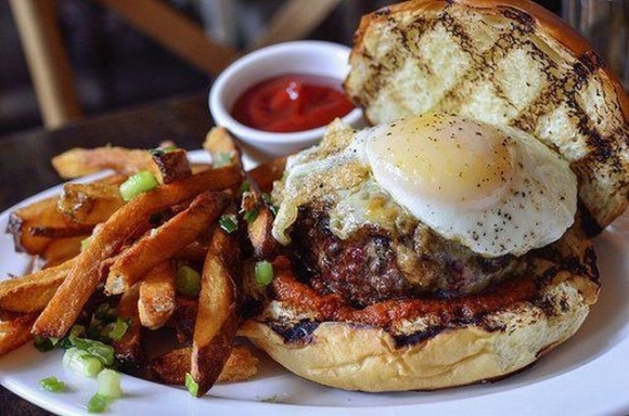 Egy jó burger ebédre ?