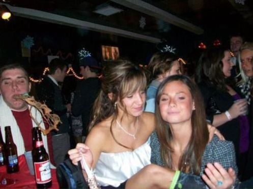 Róka Rudi is ott volt az esti buliban 🙁