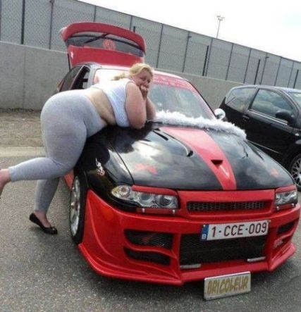 Ha van kocsid, lesz csajod