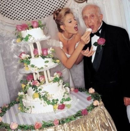 Van őszinte szerelem . .. 