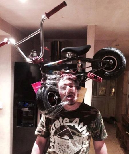 A csinálj hülyét magadból verseny mai győztese