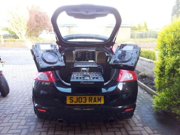 Tegnap már kültéri bulit nyomtunk