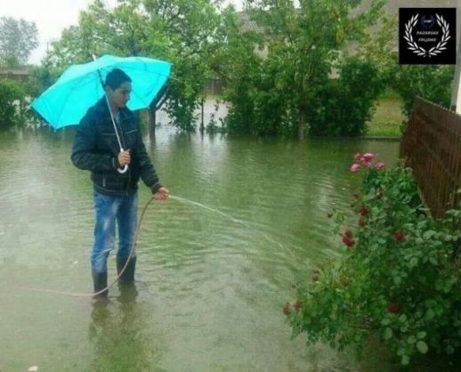 Itt a baj, már nem kicsi