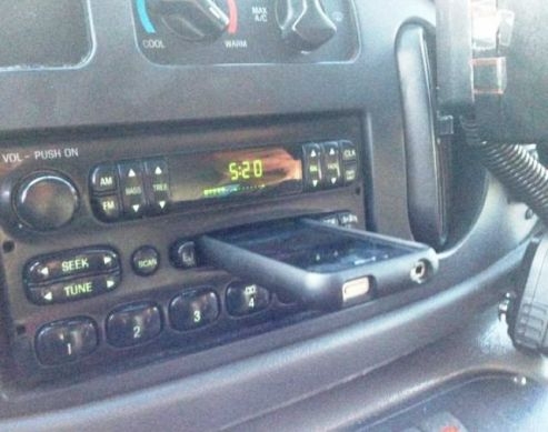 Kazettás magnó az autóban