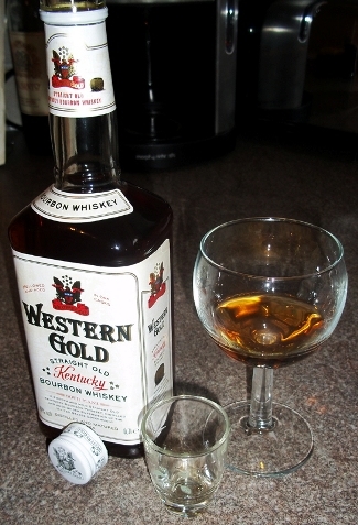 Whiskyzés a haverokkal - mert okos embernek esze van