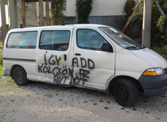 Kölcsönadta - kár volt