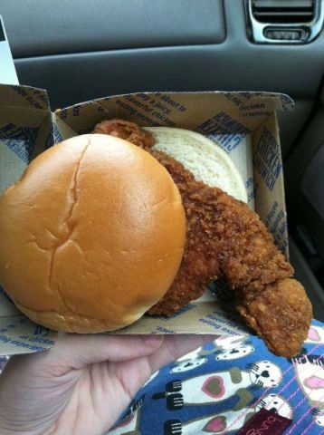 Hölgyeim! Jó étvágyat...