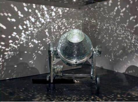 Falusi disco gömb 😮