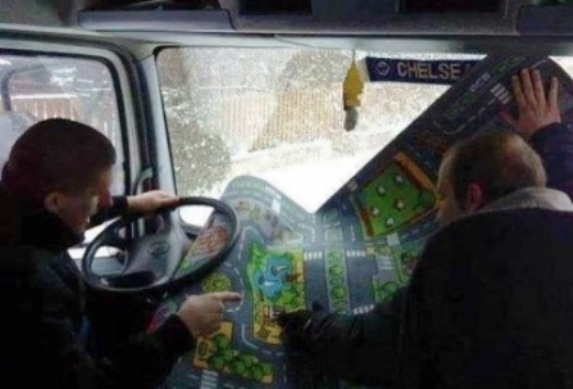 Kihajtogathatós GPS