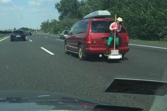 Legénybúcsúból hazafelé...