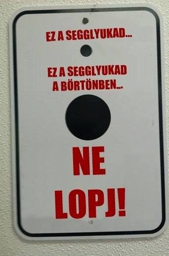 Bizarr figyelmeztetés!