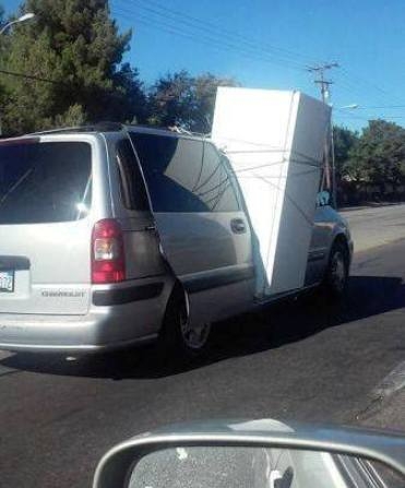 Ez a tökkelütött pénteken sem pihen :P