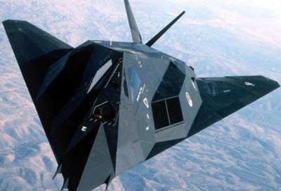 Felirat a lopakodó bombázó oldalán...