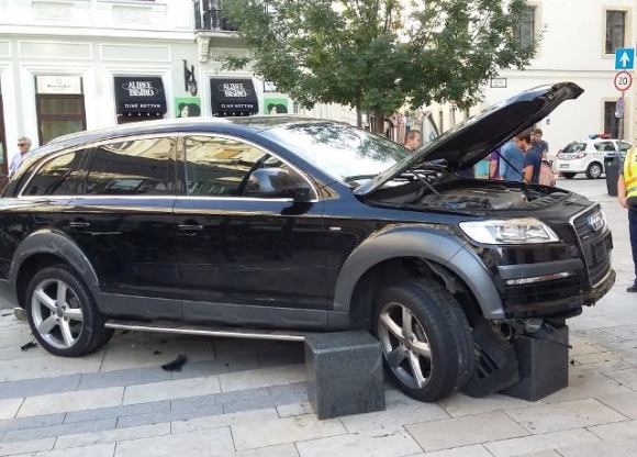 Az V. kerületben járunk...