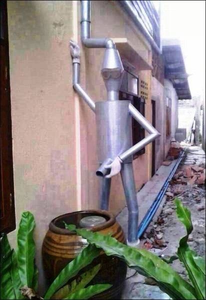 Mondtuk a bádogosnak, hogy...