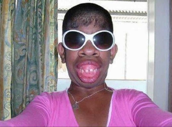 Mindig mosolyogj, mert...