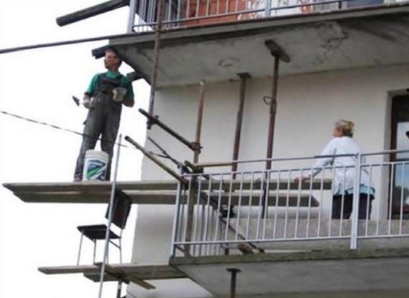 Emberek, akik átaludták a munkavédelmi oktatást