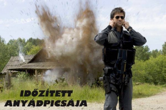 Robbanóanyaggal töltött közelharci fegyver