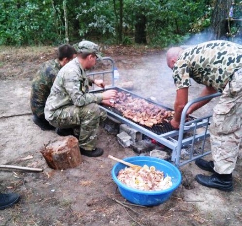 Katonai ágy - Erre is jó