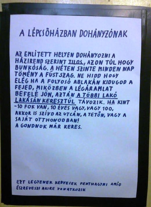 Eközben egy gazdagréti liftben