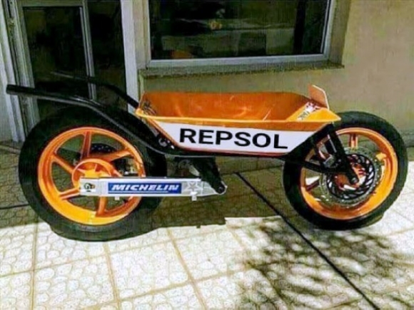 Egy fullos kis járgány