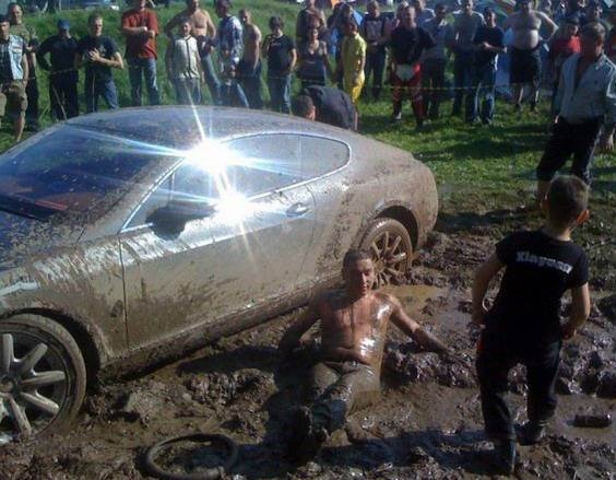 Az orosz betyárok már megkezdték a hétvégi bulit :D