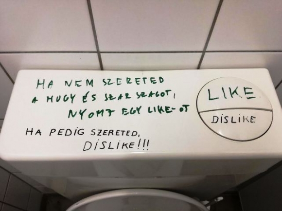 Eközben a melóhelyen...