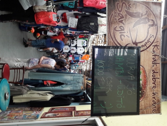 Eközben a szabadkai piacon...