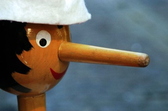 Hogy hívják Pinokkió barátnőjét?