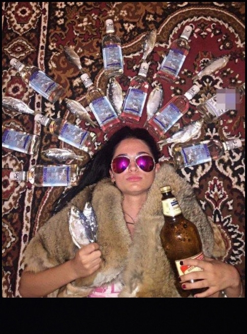 Eközben egy orosz társkereső oldalon