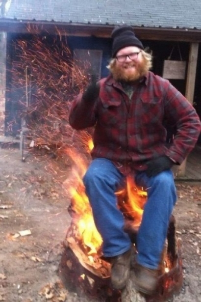 Vigyázz haver, nehogy megégjen a kolbi! 🙂