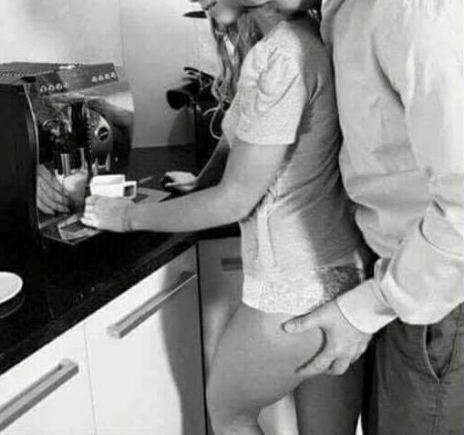 Nincs is jobb, egy finom reggeli kávénál...