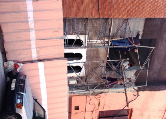 Építkezés, állványozás felsőfokon!