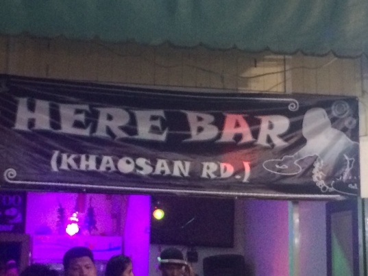 Eközben Thaiföldön