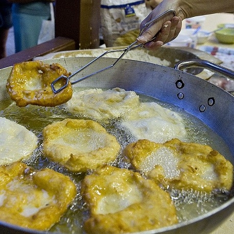 Felvettek egy balatoni lángossütőbe melózni