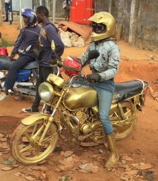 Egy pöttyet túltolta a csillogást 