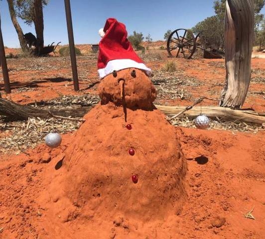 Eközben Ausztráliában