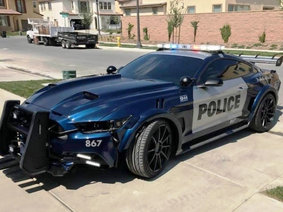 Országúti megb@szomaszádat